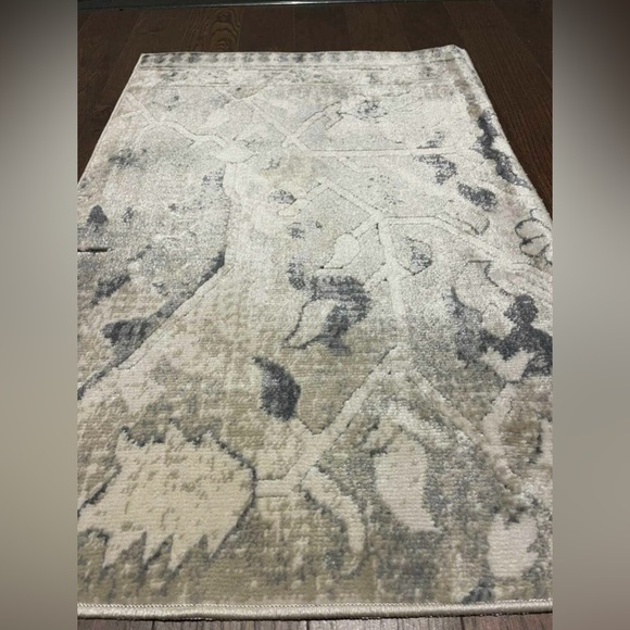 26.5x18.5 beige, navy, grey design Carpet Rug - Picture 2 of 4